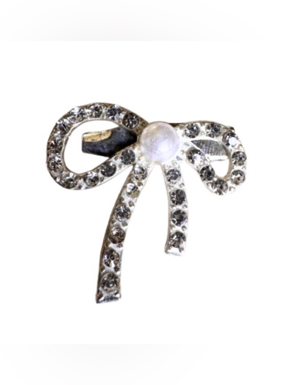 $5. Flash Sale Bow Brooch